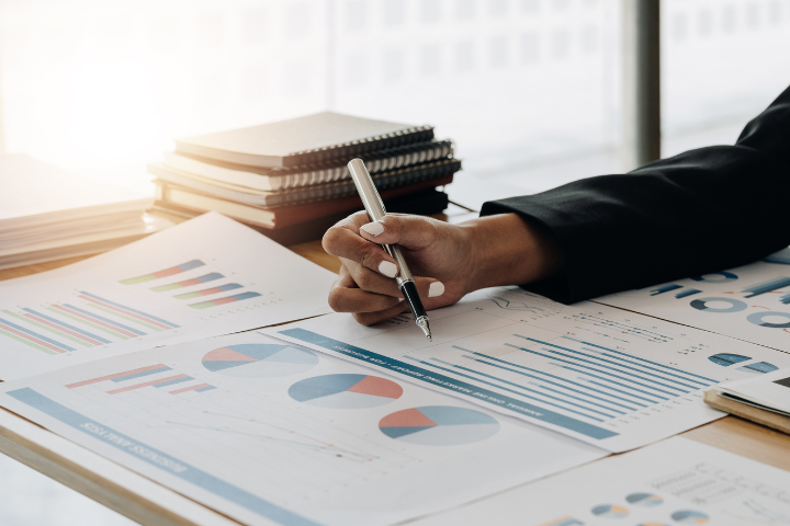Hire A Virtual Administrative Assistant To Get The Work Done