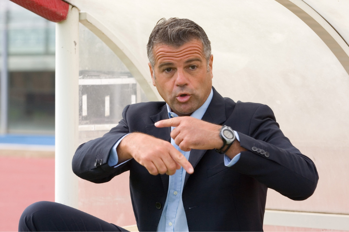 An Online Assistant Gives This Coach More Time