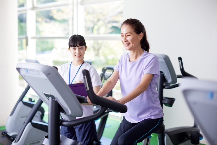 Train While Online Assistant Does The Books