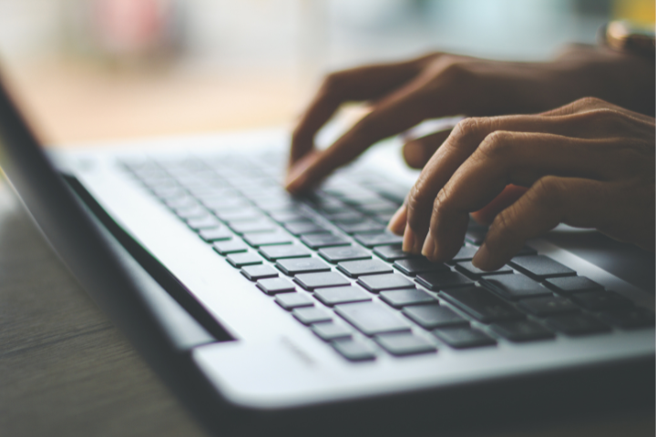 What Is A Virtual Administrative Assistant And How Do They Work