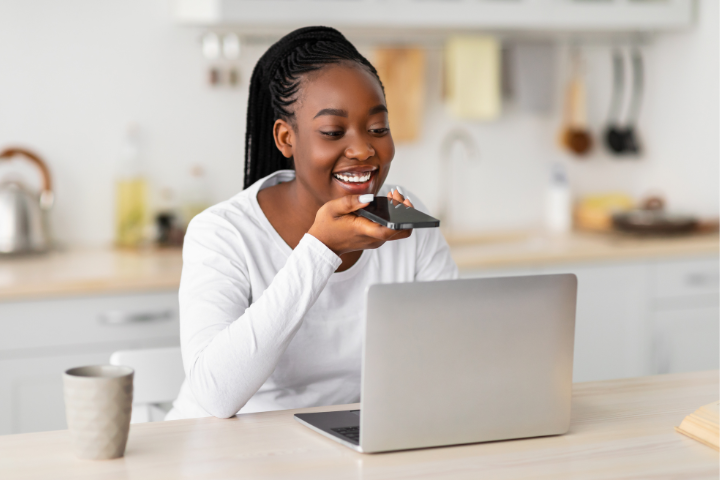 A VA Working In The The Virtual Assistant Industry