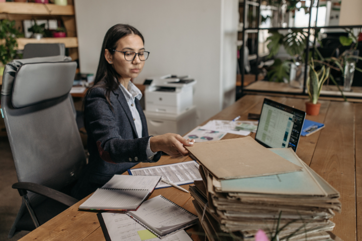 Which Is The Best Example Of Outsourcing That Can Ease The Workload