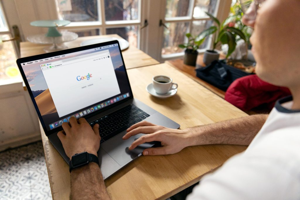 Hire A Link Builder For Your Search Ranking