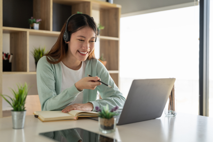 Low Cost Virtual Assistant Busy With Assignments