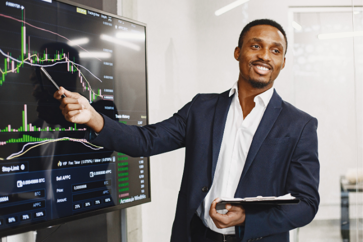 He Hired The Best Virtual Assistant For Coaches And Consultants