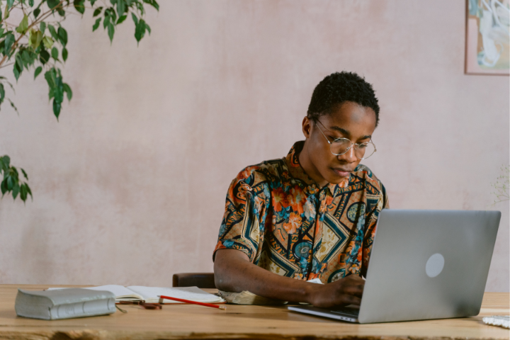Understanding Virtual Assistant Vs Virtual Associate