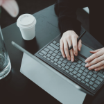 Virtual Assistant Vs Virtual Associate Working On Tasks