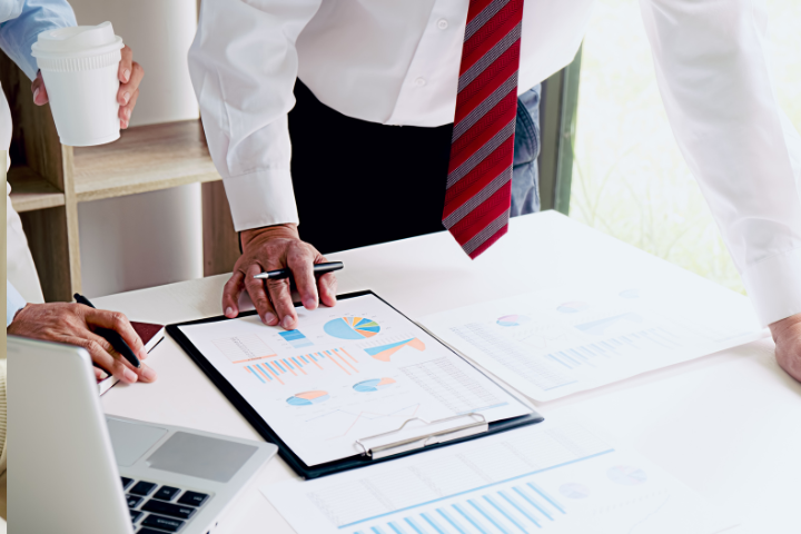 Airbnb Founder Approach To Virtual Assistant Teams