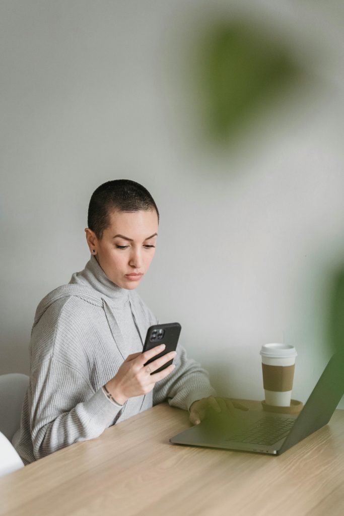 Virtual Social Media Assistant Checking Posts Online