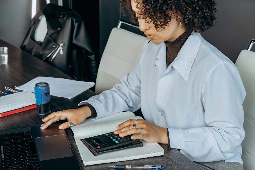 Hire A Remote Accountant From Aristo Sourcing