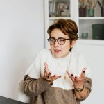 How To Communicate With A Virtual Assistant